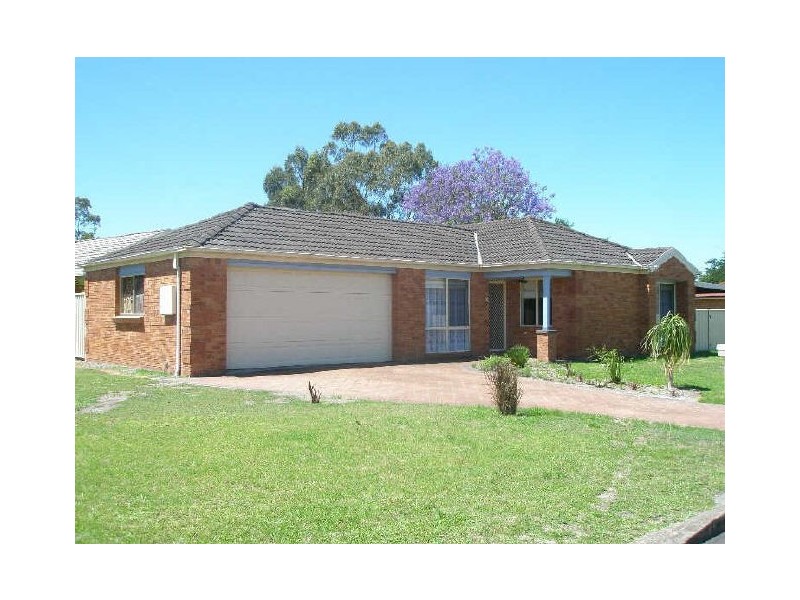 2 Jeffrey Linton Place, Raymond Terrace NSW 2324