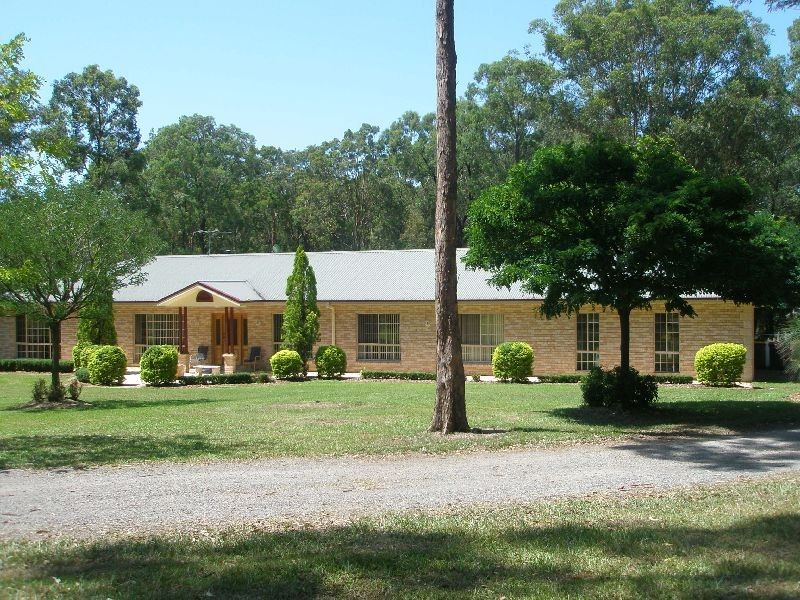 8 Joliffe Close, Seaham NSW 2324