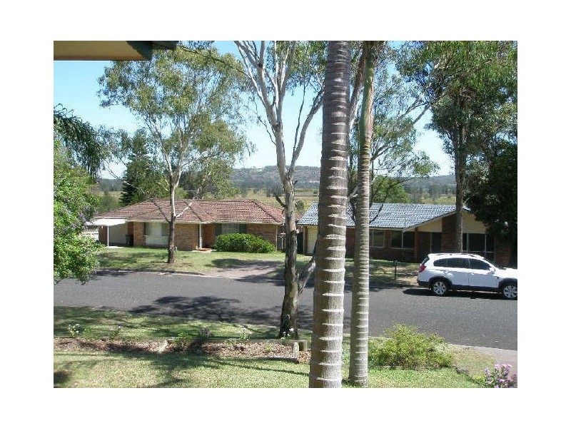 14 Holwell Circuit, Raymond Terrace NSW 2324