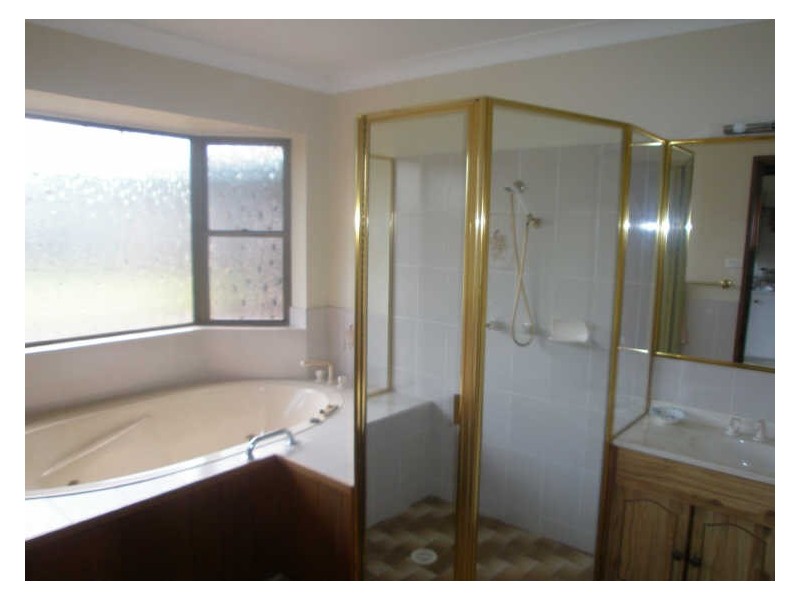 7 Greenslopes Drive, Raymond Terrace NSW 2324