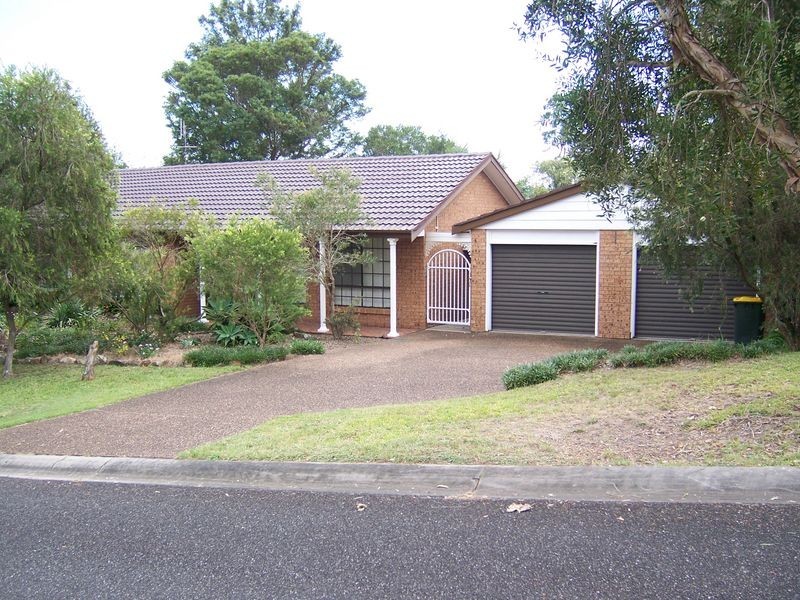 8 Holwell Circuit, Raymond Terrace NSW 2324