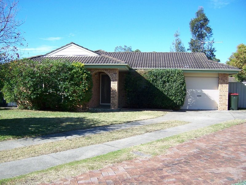 7 Belmore Place, Raymond Terrace NSW 2324