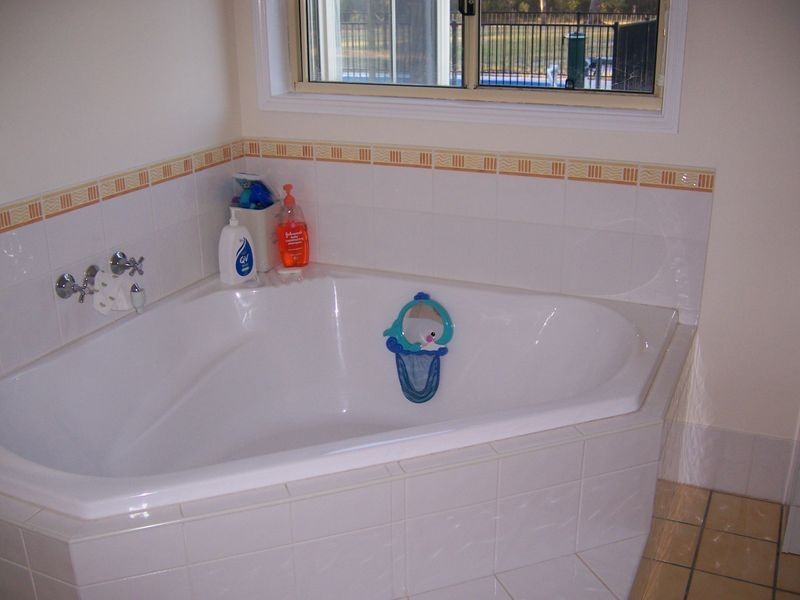 17 Timbertop Road, Glen Oak NSW 2320