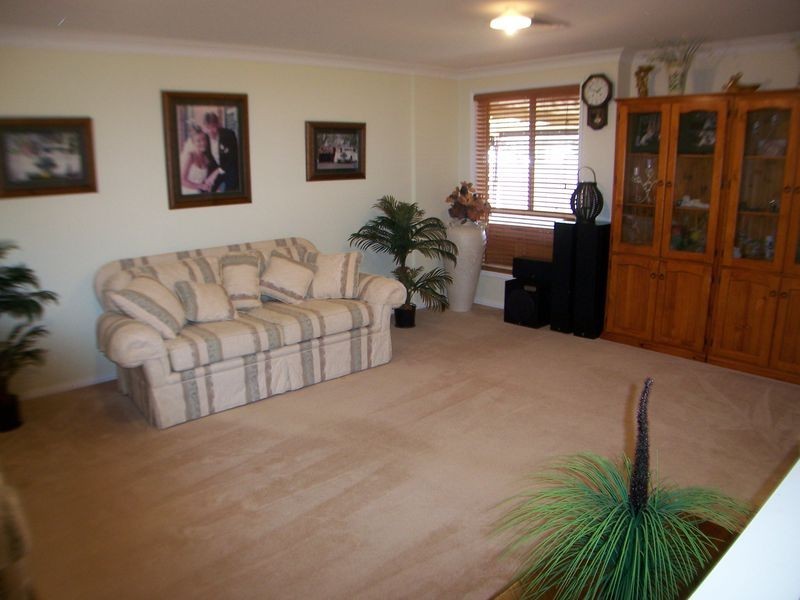 57 Dalyell Way, Raymond Terrace NSW 2324