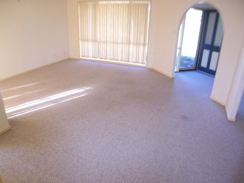 17 Hastings Drive, Raymond Terrace NSW 2324