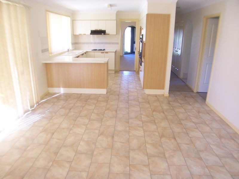17 Hastings Drive, Raymond Terrace NSW 2324