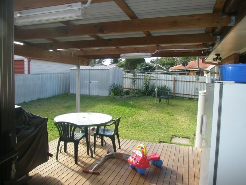 9 Chifley Drive, Raymond Terrace NSW 2324