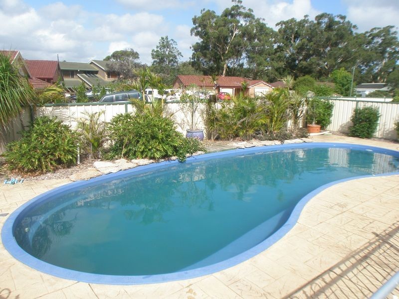 13 Cederwood Crescent, Raymond Terrace NSW 2324