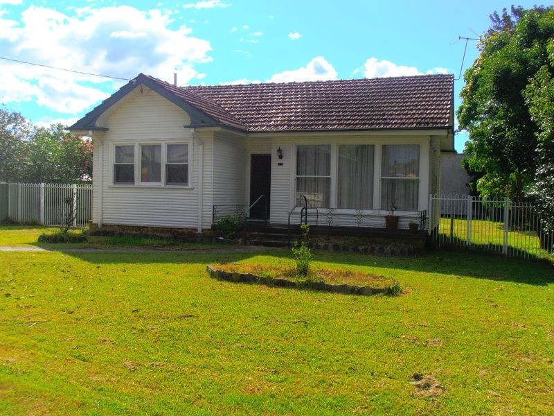10 Sturgeon Street, Raymond Terrace NSW 2324