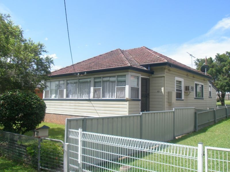 43 Kangaroo Street, Raymond Terrace NSW 2324