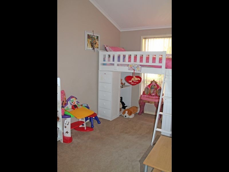 10 Barrellier Close, Raymond Terrace NSW 2324