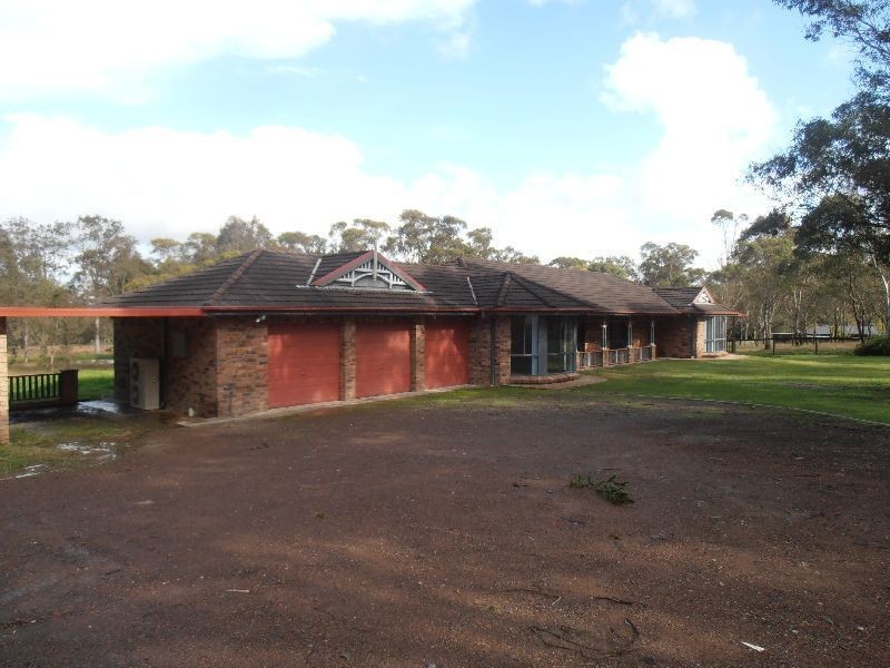 1 Grape Street, Seaham NSW 2324