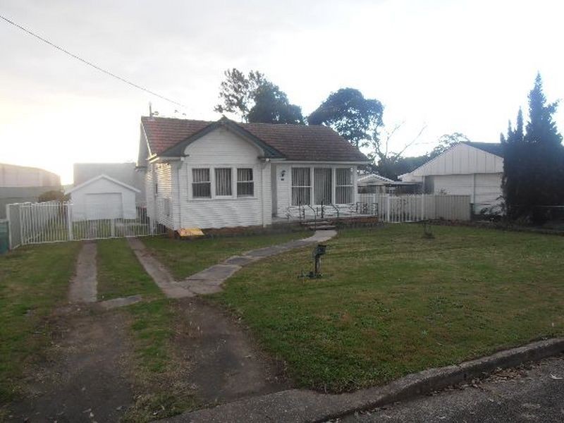 10 Sturgeon Street, Raymond Terrace NSW 2324