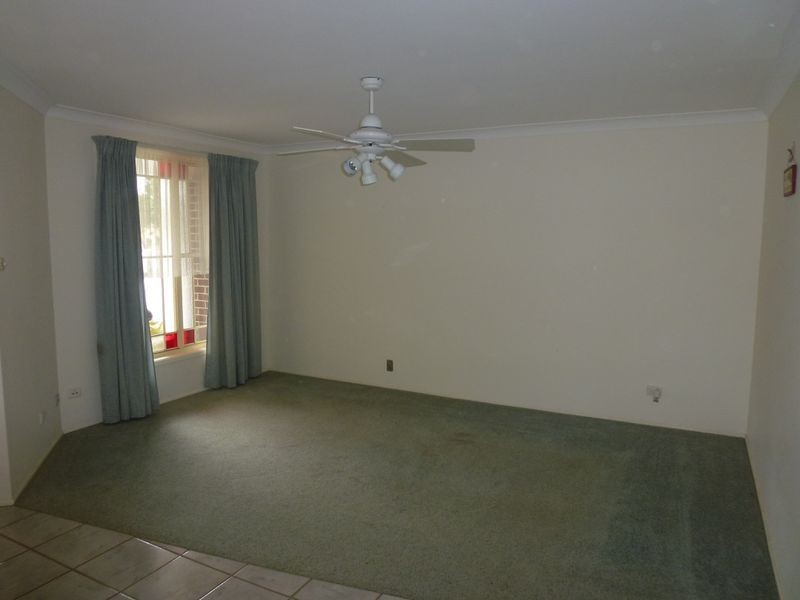 11 Gordon Reeve Close, Raymond Terrace NSW 2324