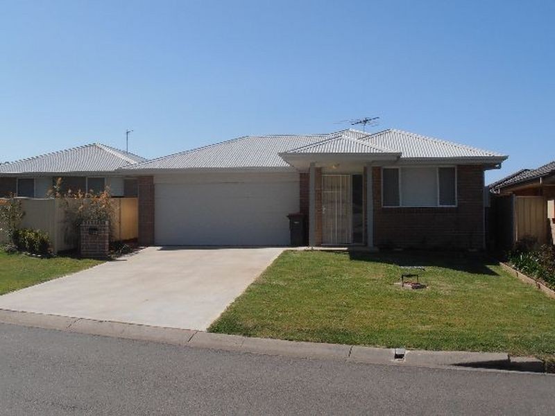 1A Martens Avenue, Raymond Terrace NSW 2324