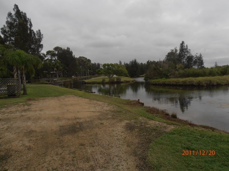 Cabin 3 Old Punt Road, Swan Bay NSW 2324