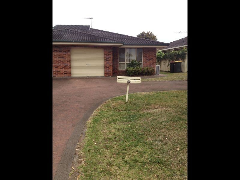 2/24 Benjamin Lee Drive, Raymond Terrace NSW 2324