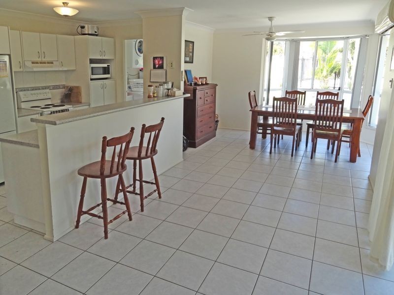 14 Leigh Place, Raymond Terrace NSW 2324