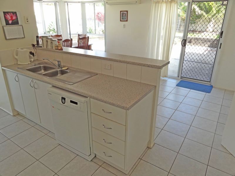 14 Leigh Place, Raymond Terrace NSW 2324