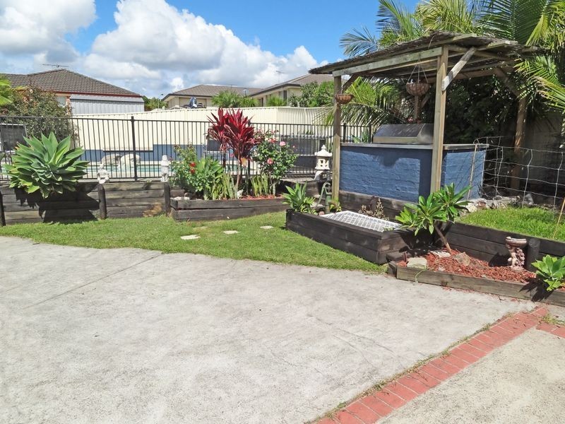 14 Leigh Place, Raymond Terrace NSW 2324