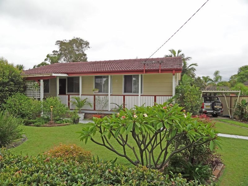 12 Kirkton Crescent, Woodberry NSW 2322