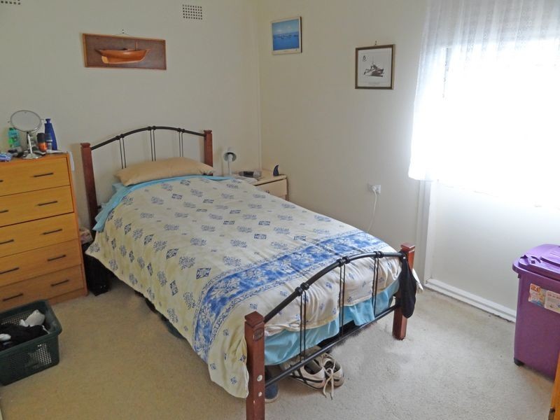 12 Kirkton Crescent, Woodberry NSW 2322