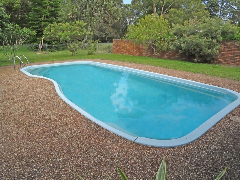 12 Elizabeth Avenue, Raymond Terrace NSW 2324