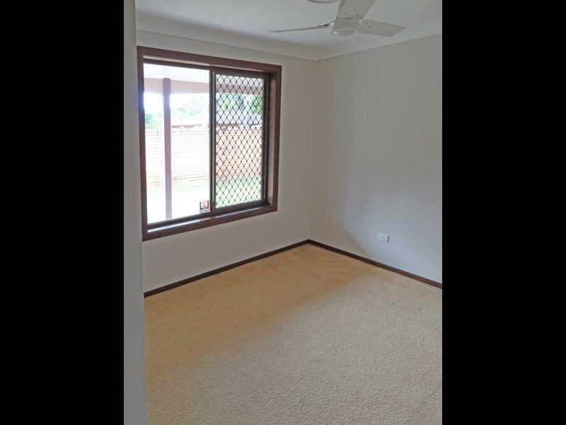12 Elizabeth Avenue, Raymond Terrace NSW 2324