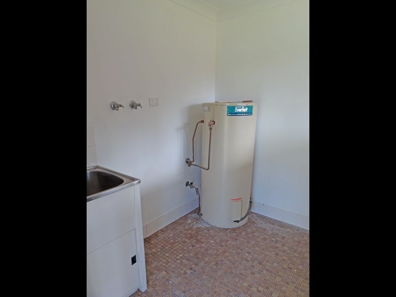 12 Elizabeth Avenue, Raymond Terrace NSW 2324