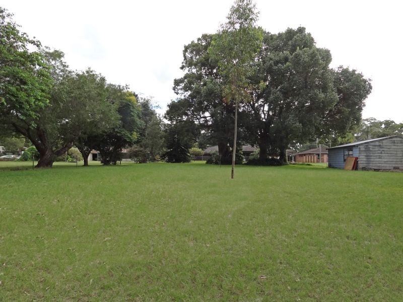 12 Elizabeth Avenue, Raymond Terrace NSW 2324