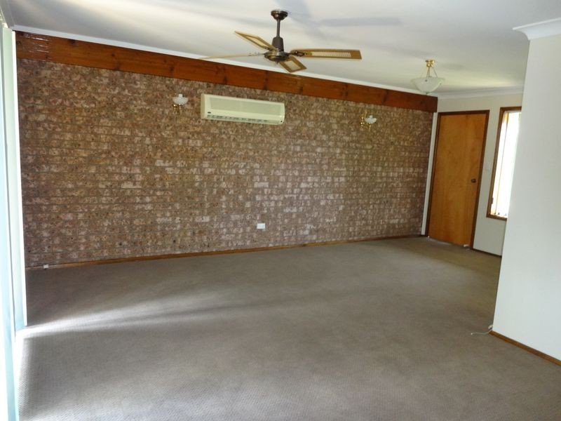 2 Barrellier Close, Raymond Terrace NSW 2324