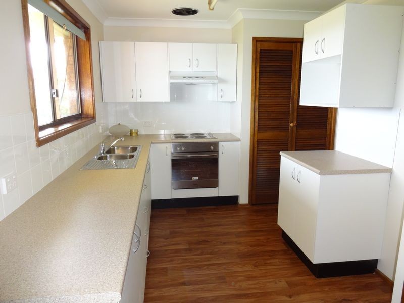 2 Barrellier Close, Raymond Terrace NSW 2324