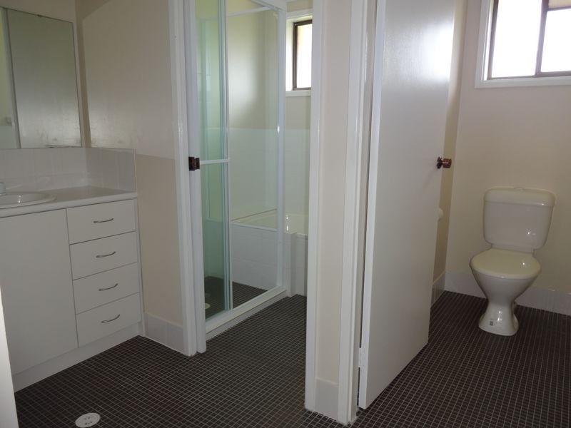 2 Barrellier Close, Raymond Terrace NSW 2324