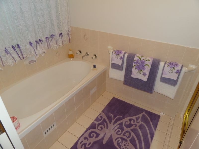 18 Holwell Circuit, Raymond Terrace NSW 2324