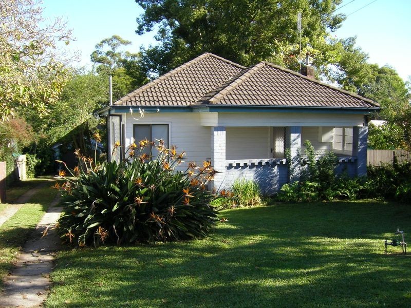 2 Wood Street, Raymond Terrace NSW 2324