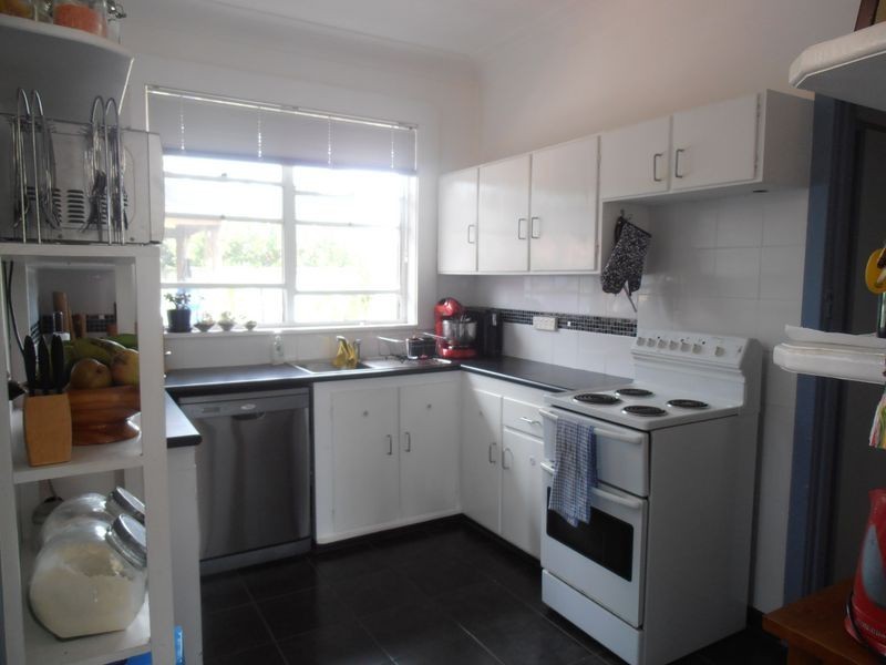 6 Murrulla Crescent, Raymond Terrace NSW 2324