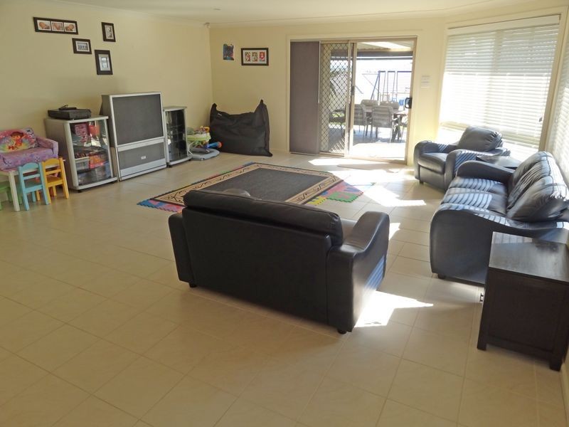 11 Edstein Place, Raymond Terrace NSW 2324