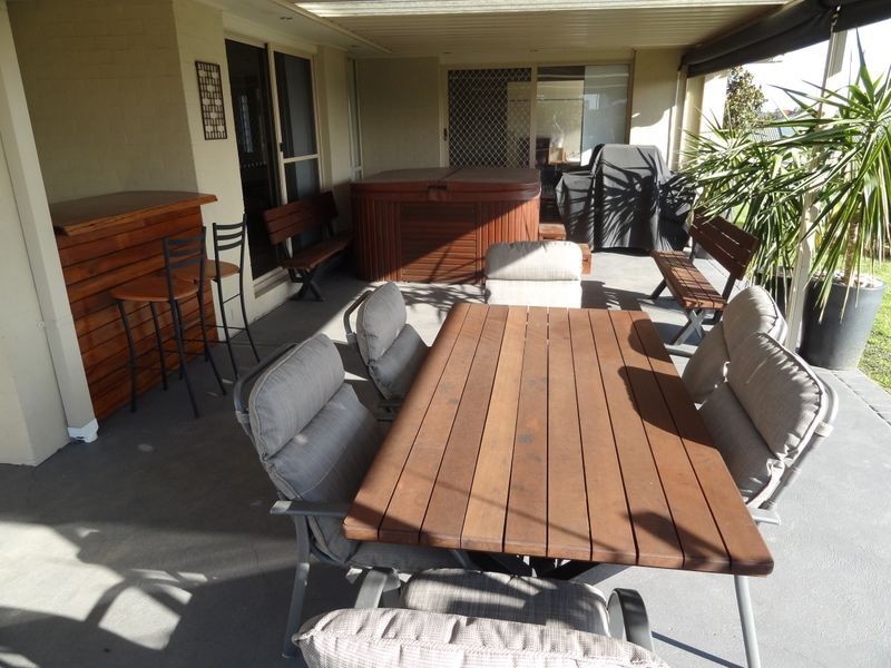 11 Edstein Place, Raymond Terrace NSW 2324