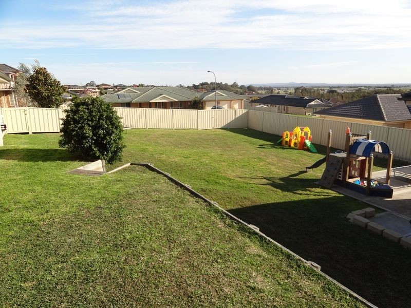 11 Edstein Place, Raymond Terrace NSW 2324