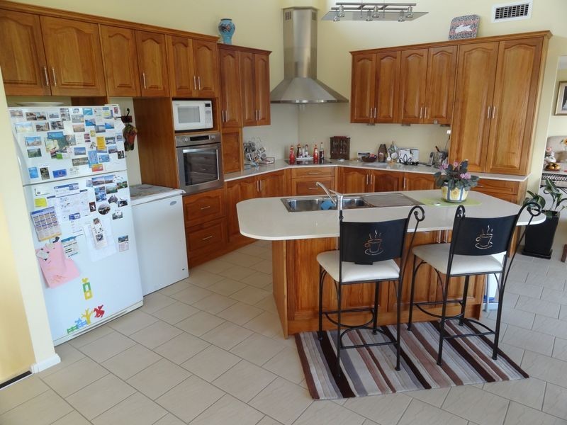 2 Edstein Place, Raymond Terrace NSW 2324