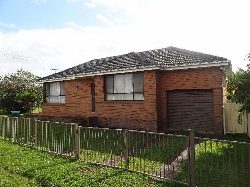 6 Cambridge Avenue, Raymond Terrace NSW 2324