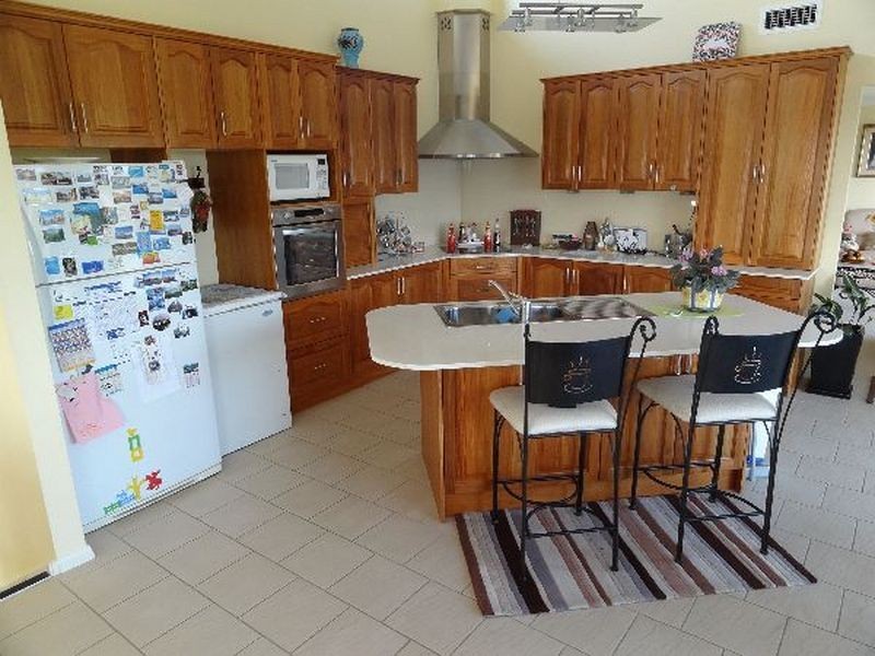 2 Edstein Place, Raymond Terrace NSW 2324