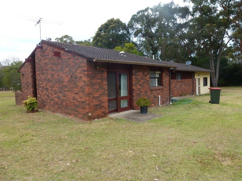 126 Moffats Road, Swan Bay NSW 2324
