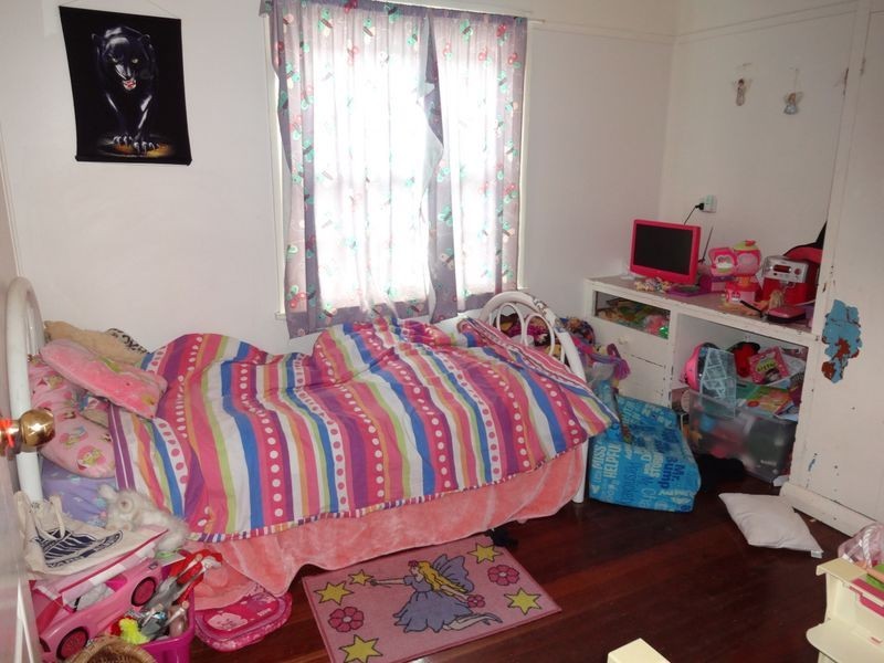 239 Adelaide Street, Raymond Terrace NSW 2324
