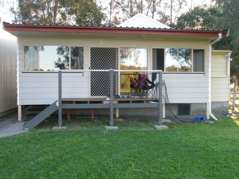 14 Old Maitland Road, Hexham NSW 2322