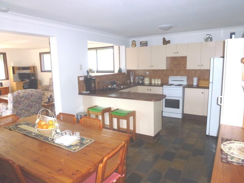 28 Dunn Place, Raymond Terrace NSW 2324