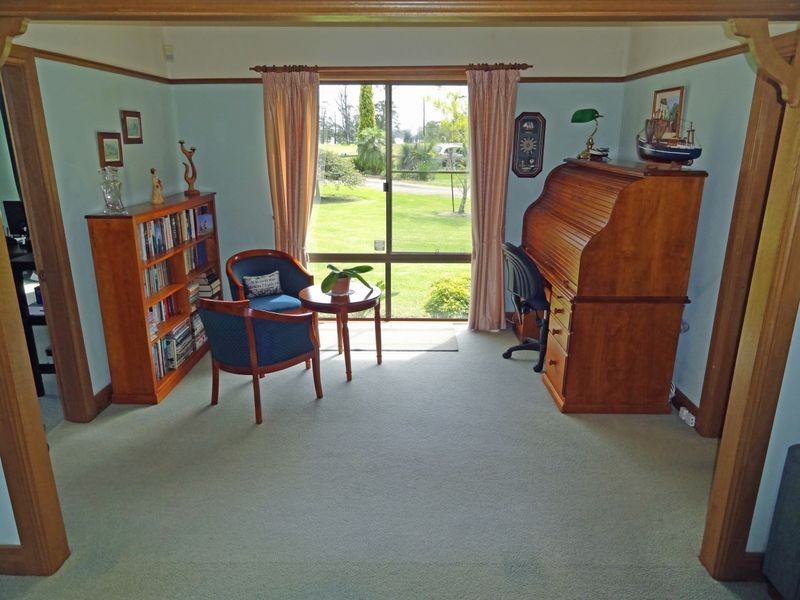 4 Old Farm Road, Medowie NSW 2318