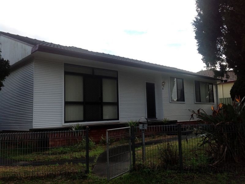 8 Carpenter Street, Raymond Terrace NSW 2324