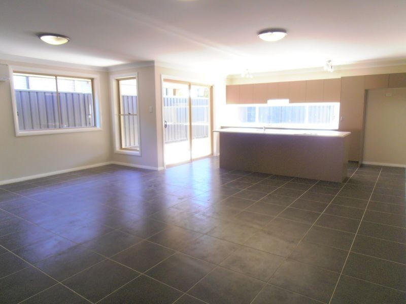 9 Edward Windeyer Way, Raymond Terrace NSW 2324