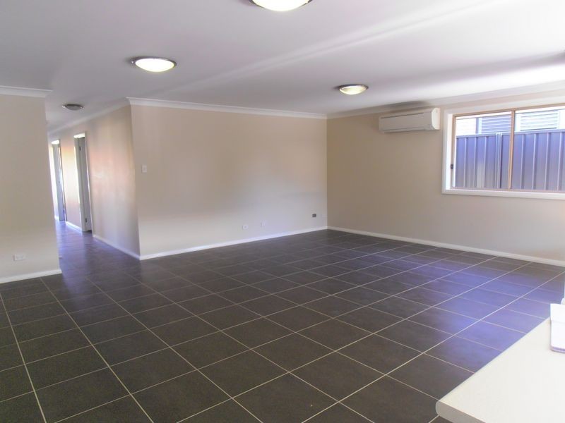 9 Edward Windeyer Way, Raymond Terrace NSW 2324